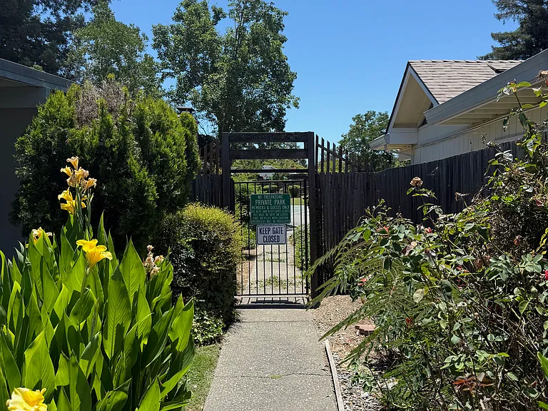 4350 Zephyr Way — Photo 15