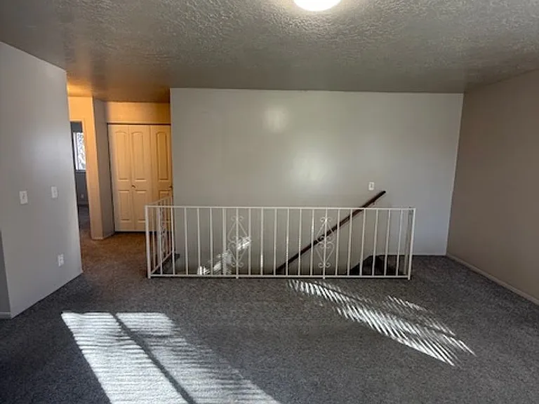 537 E Acoma Rd — Photo 3