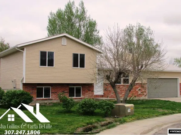6670 Henderson Creek Pl, Casper, WY 82604