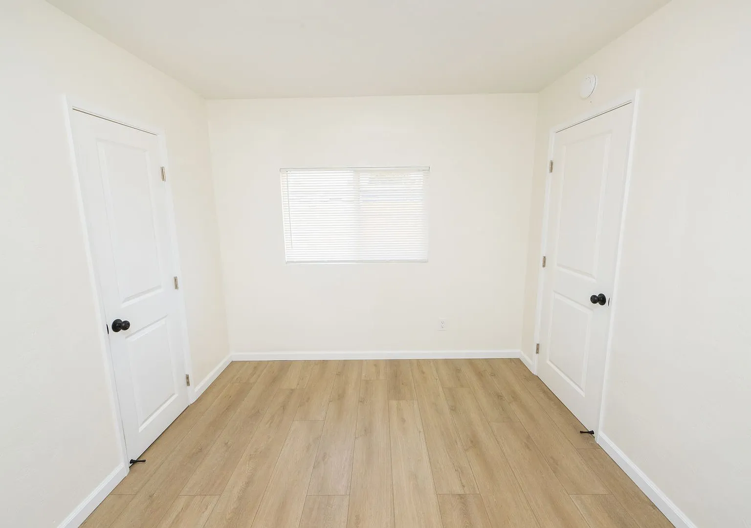 Detached ADU with a yard! Available NOW! — Photo 1