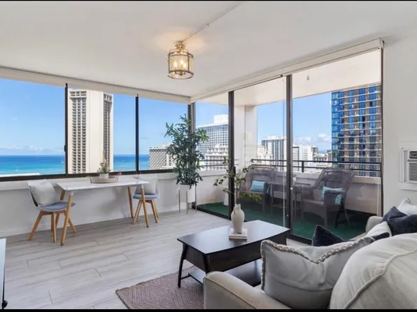 2410 Cleghorn St, Honolulu, HI
