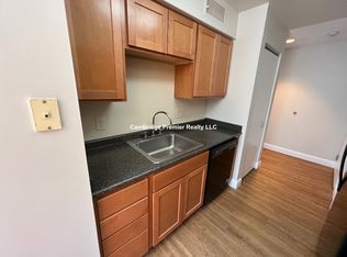 80 Auburn Park APT 404, Cambridge, MA 02139