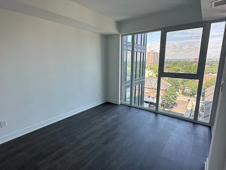 370 Martha St #701 — Photo 6