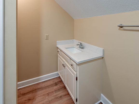 5th image of 17670 N Mo Hwy #45