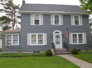 206 Carlton Rd, Syracuse, NY 13207