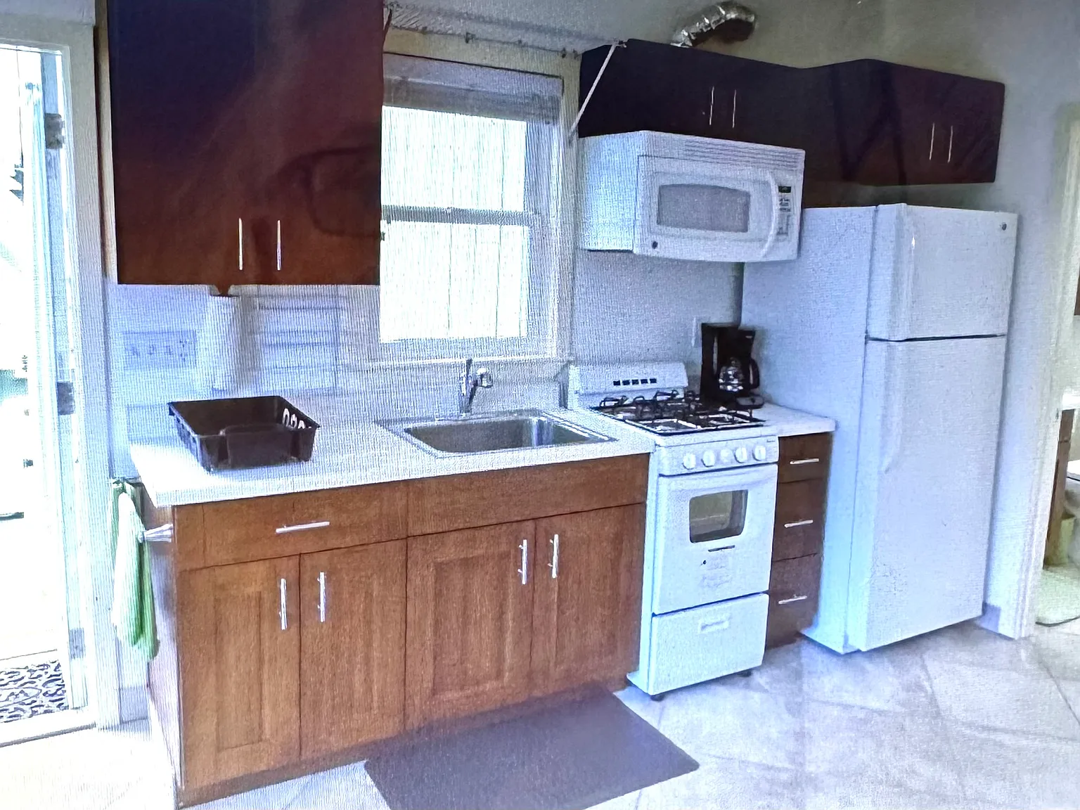 Studio, 300 sqft, $2,000 — Photo 4