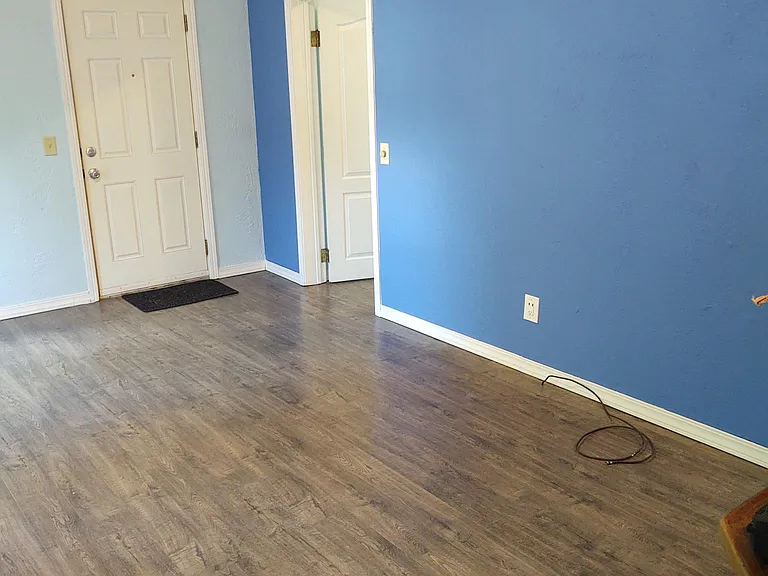 13231 Taylor St SW — Photo 2
