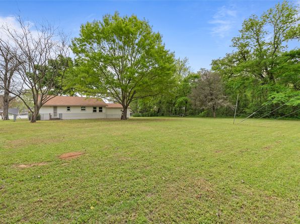 164 Santa Maria St, Mabank, TX 75156