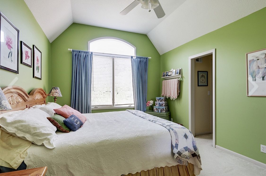 5633 Cedar Ct, Parkville, MO 64152 | Zillow