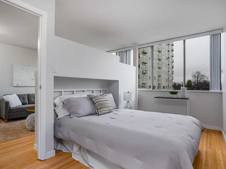 1750 Davie St #401 — Photo 12