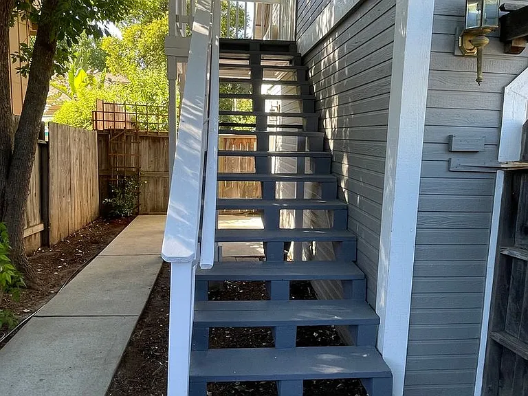 507 1/2 Figueroa St — Photo 12