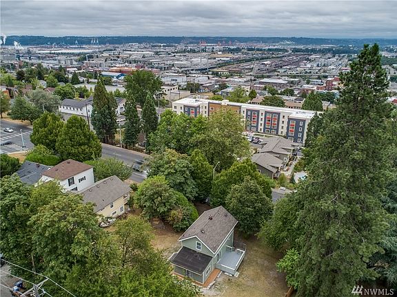 2nd image of 2522 Yakima Ave