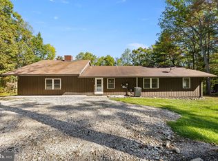 51 Sarah Ln, Basye, VA 22810