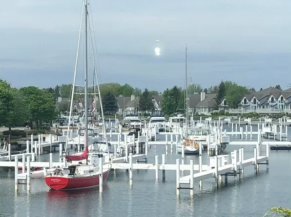 57 Marina Dr, Manistee, MI 49660