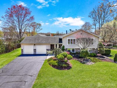 7 Arthurs Ct, Manalapan, NJ, 07726