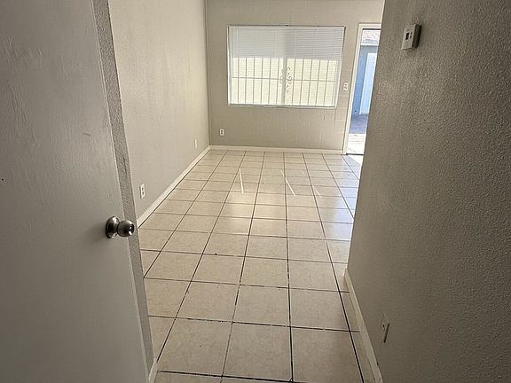 5th image of 2426 Statz St APT 6