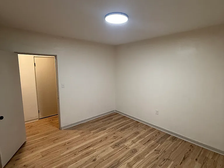 520 Oakhill Dr — Photo 16