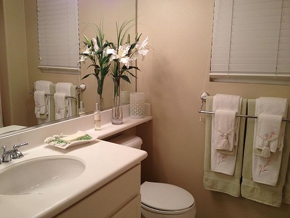 Upstairs guest bathroom.