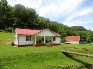 4061 State Route 1409, Oil Springs, KY 41238