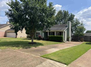 1231 Breezy Gate Dr, Cordova, TN 38018