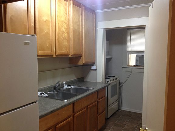 5th image of 1702 Garfield St #1