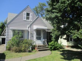 10809 McCracken Rd, Garfield Heights, OH 44125