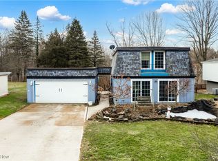 780 Valley Dr, Amherst, OH