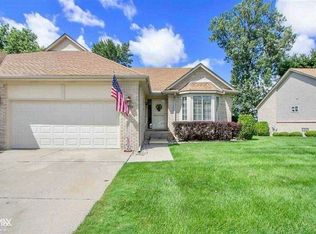 50789 Raintree Cir, Chesterfield, MI 48047