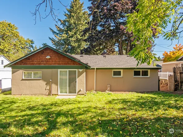 675 Shelton Avenue NE, Renton, WA 98056