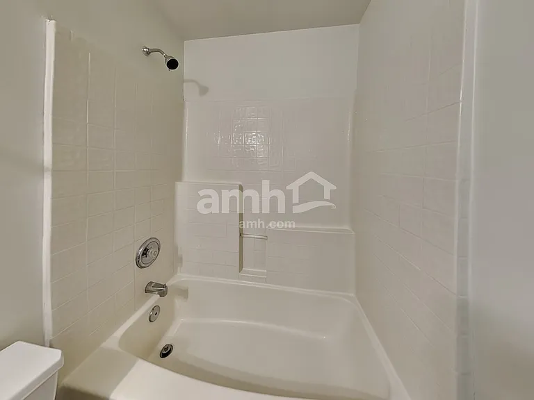 4401 Cobble Creek Ln — Photo 18