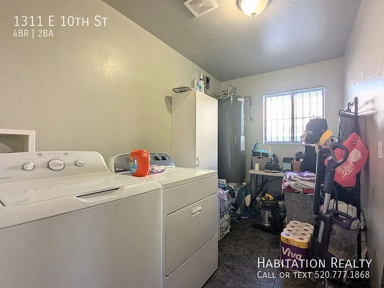 1311 E 10th St — Photo 15