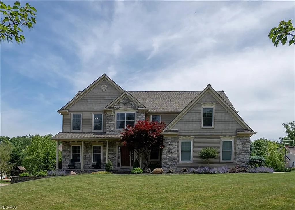 5563 Brook Run Dr photo 1