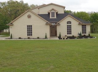 2908 English Creek Dr, Azle, TX 76020
