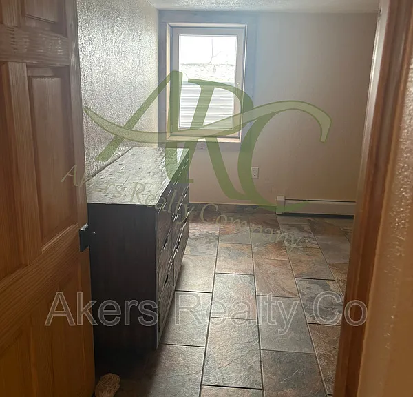 123 Van Buren St #DOWNSTAIRS — Photo 11
