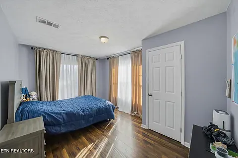 1250 Tramel Rd — Photo 8