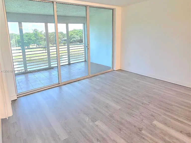 4030 W Palm Aire Dr #407 — Photo 11