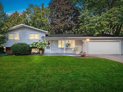 1013 N Locust St, Green Bay, WI, 54303