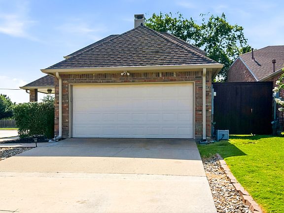 3rd image of 2069 Stillwater Pl