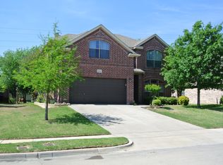 8309 Estandarte Ct, Benbrook, TX 76126