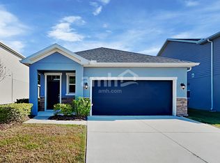 916 Walden Pond Dr, Plant City, FL 33563