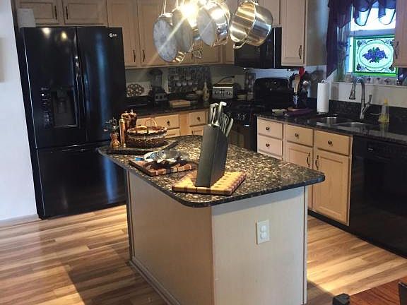 3rd image of 7692 Harbour Town Dr