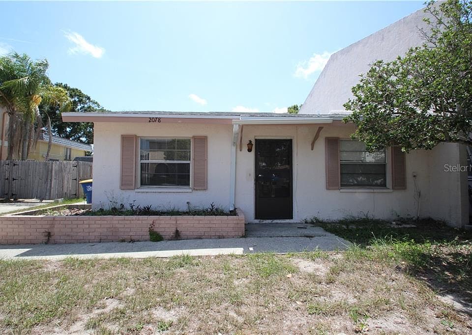 1st image of 2078 Los Lomas Dr
