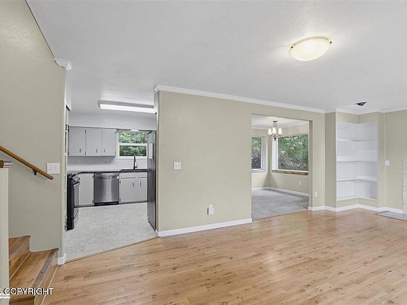 4th image of 5904 Prosperity Dr