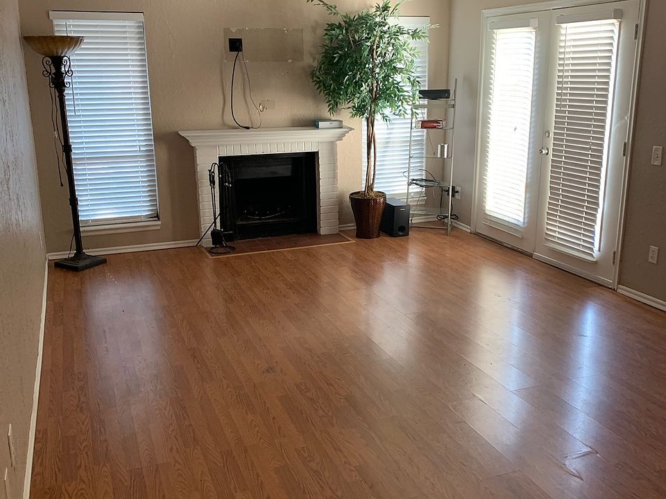 Living Rm