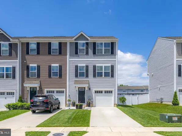 33 Burr St, Williamstown, NJ 08094