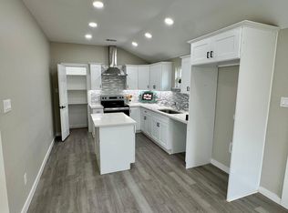 1844 W Houston St, Paris, TX 75460