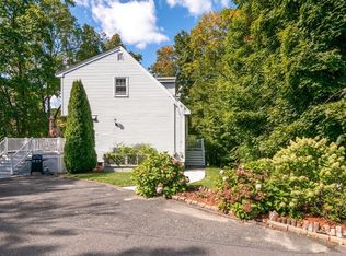 17 Sunnyside Rd, Woburn, MA 01801