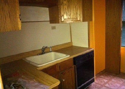 2nd image of 19357 Sussex St