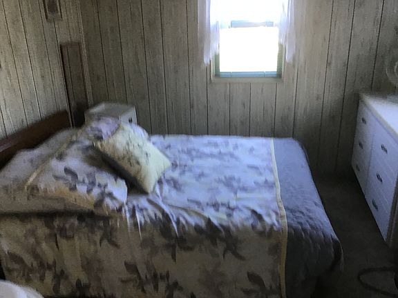 2nd image of 33 Imperial Dr
