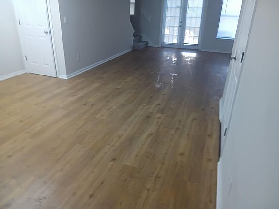 4th image of 4781 Playschool Dr